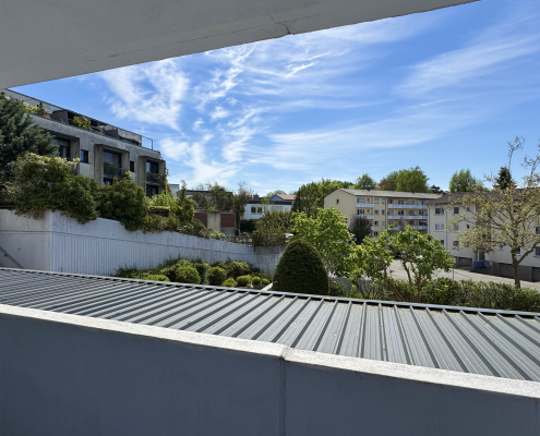 Überdachter Südbalkon